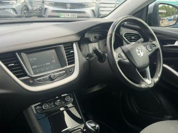 SPOTICAR Vauxhall Grandland X 1.2 Turbo Se Euro 6 (s/s) 5dr Used Car - Suv Petrol Grey - Billinghay - 1200640411_3