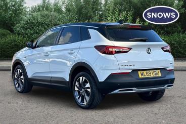 SPOTICAR Vauxhall Grandland X 1.2 Turbo Sport Nav Euro 6 (s/s) 5dr Used Car - Suv Petrol White - Eastleigh - 1200640451_3