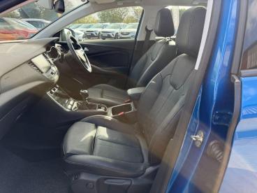 SPOTICAR Vauxhall Grandland X 1.2 Turbo Elite Nav Euro 6 (s/s) 5dr Used Car - Suv Petrol Blue - Billinghay - 1200644379_4