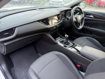 SPOTICAR Vauxhall Insignia 2.0 Turbo D Blueinjection Country Tourer 4wd Euro Used Car - Estate Diesel White - Billinghay - 1200539151_3
