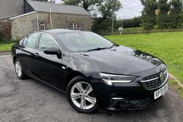SPOTICAR Vauxhall Insignia 1.5 Turbo D Sri Nav Grand Sport Euro 6 (s/s) 5dr Used Car - Saloon Diesel Black - Bridgend - 1200543618_1