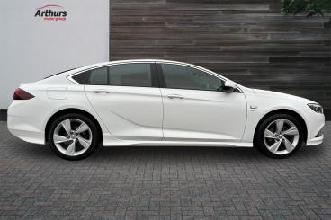 SPOTICAR Vauxhall Insignia 1.5i Turbo Gpf Sri Vx Line Nav Grand Sport Euro 6 Used Car - Saloon Petrol White - Oswestry - 1200562988_2