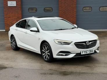 SPOTICAR Vauxhall Insignia 2.0 Turbo D Blueinjection Elite Nav Grand Sport Eu Used Car - Saloon Diesel White - Billinghay - 1200576889_1