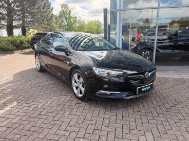 SPOTICAR Vauxhall Insignia 1.5i Turbo Sri Nav Grand Sport Euro 6 (s/s) 5dr Used Car - Saloon Petrol Black - Trowbridge - 1200606931_1