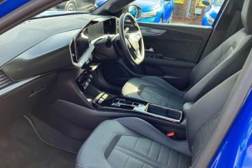 SPOTICAR Vauxhall Mokka 1.2 Turbo Launch Edition Auto Euro 6 (s/s) 5dr Used Car - Suv Petrol Blue - Bexleyheath - 1200542630_3