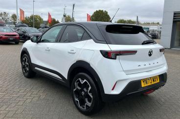 SPOTICAR Vauxhall Mokka 1.2 Turbo Ultimate Auto Euro 6 (s/s) 5dr Used Car - Suv Petrol White - Rochester - 1200555963_2