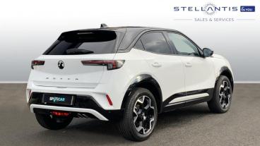 SPOTICAR Vauxhall Mokka 1.2 Turbo Ultimate Auto Euro 6 (s/s) 5dr Used Car - Suv Petrol White - Sheffield - 1200557075_3