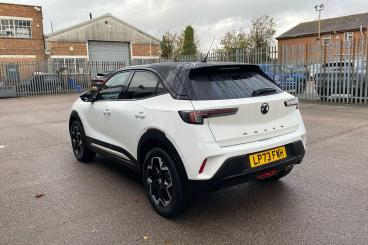 SPOTICAR Vauxhall Mokka 1.2 Turbo Ultimate Auto Euro 6 (s/s) 5dr Used Car - Suv Petrol White - Dartford - 1200557086_2