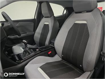 SPOTICAR Vauxhall Mokka 1.2 Turbo Design Euro 6 (s/s) 5dr Used Car - Suv Petrol White - Dungannon - 1200562407_5