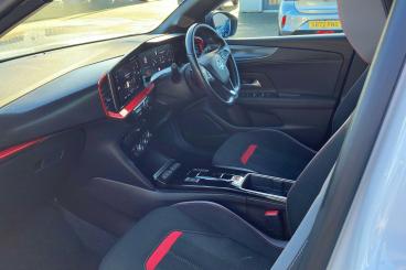 SPOTICAR Vauxhall Mokka 1.2 Turbo Sri Premium Auto Euro 6 (s/s) 5dr Used Car - Suv Petrol White - Rochester - 1200563455_3