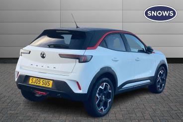SPOTICAR Vauxhall Mokka 1.2 Turbo Sri Nav Premium Euro 6 (s/s) 5dr Used Car - Suv Petrol White - Eastleigh - 1200564011_4