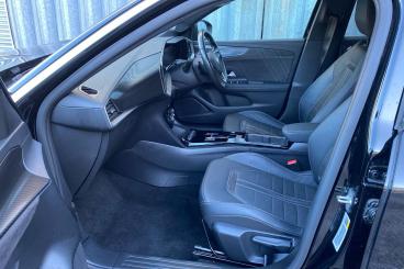 SPOTICAR Vauxhall Mokka 1.2 Turbo Ultimate Auto Euro 6 (s/s) 5dr Used Car - Suv Petrol Black - Dartford - 1200564896_3