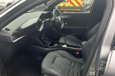 SPOTICAR Vauxhall Mokka 1.2 Turbo Ultimate Auto Euro 6 (s/s) 5dr Used Car - Suv Petrol Grey - Gravesend - 1200569284_3