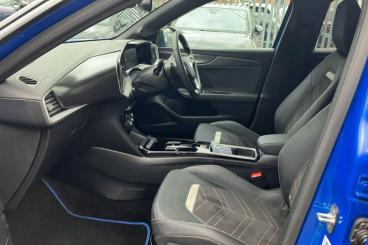 SPOTICAR Vauxhall Mokka 1.2 Turbo Ultimate Auto Euro 6 (s/s) 5dr Used Car - Suv Petrol Blue - Rochester - 1200583117_3