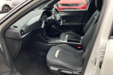 SPOTICAR Vauxhall Mokka 1.2 Turbo Ultimate Auto Euro 6 (s/s) 5dr Used Car - Suv Petrol White - Farningham - 1200584611_3