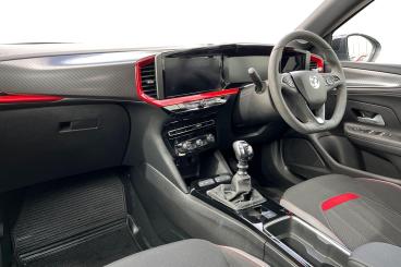 SPOTICAR Vauxhall Mokka 1.2 Turbo Gs Euro 6 (s/s) 5dr Used Car - Suv Petrol White - Basildon - 1200591193_2