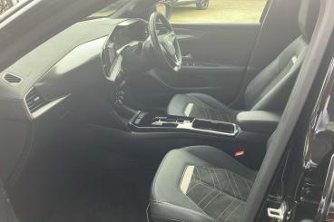 SPOTICAR Vauxhall Mokka 1.2 Turbo Ultimate Auto Euro 6 (s/s) 5dr Used Car - Suv Petrol Black - Welling - 1200594289_3