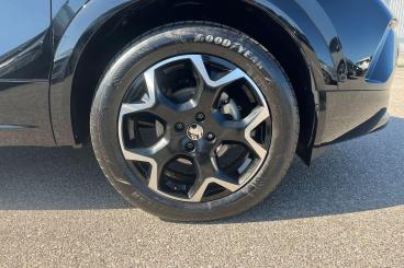 SPOTICAR Vauxhall Mokka 1.2 Turbo Ultimate Auto Euro 6 (s/s) 5dr Used Car - Suv Petrol Black - Basildon - 1200601946_5