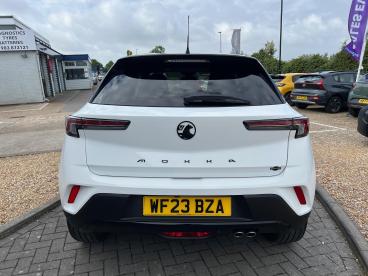 SPOTICAR Vauxhall Mokka 1.2 Turbo Gs Line Auto Euro 6 (s/s) 5dr Used Car - Suv Petrol White - Ryde - 1200604372_5