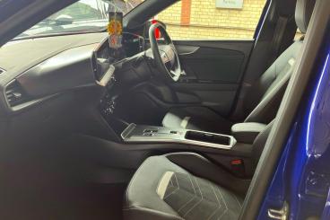 SPOTICAR Vauxhall Mokka 1.2 Turbo Ultimate Auto Euro 6 (s/s) 5dr Used Car - Suv Petrol Blue - Bexleyheath - 1200607709_3