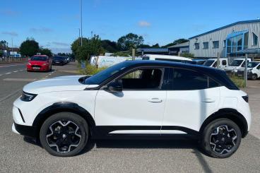 SPOTICAR Vauxhall Mokka 1.2 Turbo Ultimate Euro 6 (s/s) 5dr Used Car - Suv Petrol White - Farningham - 1200618505_5