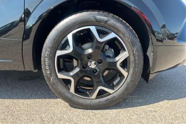 SPOTICAR Vauxhall Mokka 1.2 Turbo Ultimate Euro 6 (s/s) 5dr Used Car - Suv Petrol Black - Basildon - 1200619479_5
