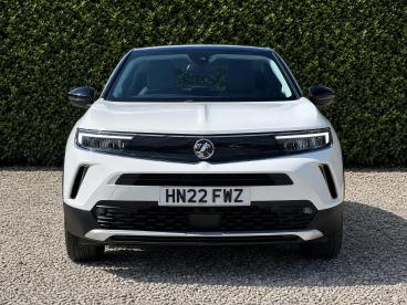 SPOTICAR Vauxhall Mokka 1.2 Turbo Elite Premium Euro 6 (s/s) 5dr Used Car - Suv Petrol White - Ilkeston - 1200623602_2