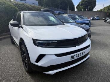 SPOTICAR Vauxhall Mokka 1.2 Turbo Gs Auto Euro 6 (s/s) 5dr Used Car - Suv Petrol White - Colwyn Bay - 1200626169_1