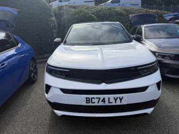 SPOTICAR Vauxhall Mokka 1.2 Turbo Gs Auto Euro 6 (s/s) 5dr Used Car - Suv Petrol White - Colwyn Bay - 1200626169_2