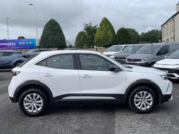 SPOTICAR Vauxhall Mokka 1.2 Turbo Design Euro 6 (s/s) 5dr Used Car - Suv Petrol White - Eglinton - 1200626212_2