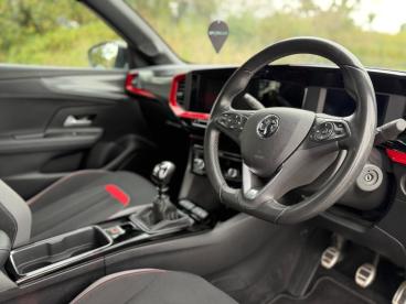 SPOTICAR Vauxhall Mokka 1.2 Turbo Sri Euro 6 (s/s) 5dr Used Car - Suv Petrol White - Balsall Common - 1200638909_2
