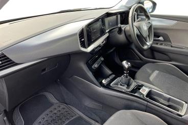 SPOTICAR Vauxhall Mokka 1.2 Turbo Design Euro 6 (s/s) 5dr Used Car - Suv Petrol Black - Eastleigh - 1200645318_2