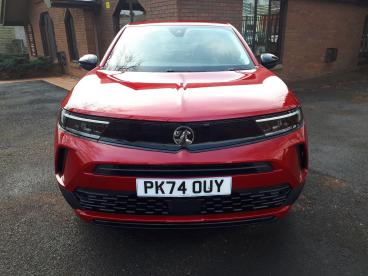 SPOTICAR Vauxhall Mokka Mokka-e 50kwh Design Auto 5dr Used Car - Suv Electric Red - Accrington - 1200479437_5