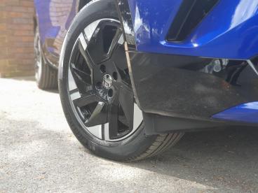 SPOTICAR Vauxhall Mokka Mokka-e 54kwh Ultimate Auto 5dr Used Car - Suv Electric Blue - Accrington - 1200510123_3