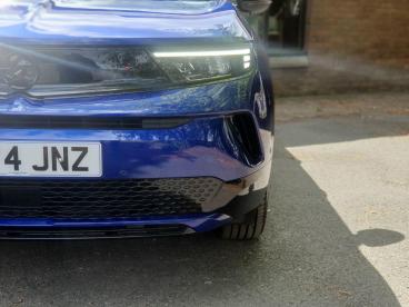 SPOTICAR Vauxhall Mokka Mokka-e 54kwh Ultimate Auto 5dr Used Car - Suv Electric Blue - Accrington - 1200510123_5