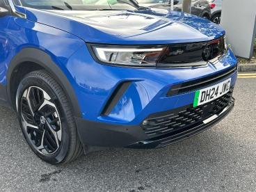 SPOTICAR Vauxhall Mokka Mokka-e 54kwh Ultimate Auto 5dr (long Range) Used Car - Suv Electric Blue - Poole - 1200543262_3