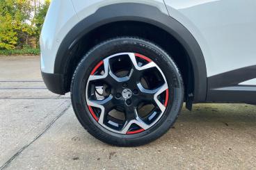 SPOTICAR Vauxhall Mokka Mokka-e 50kwh Sri Nav Premium Auto 5dr Used Car - Suv Electric White - Ilkeston - 1200561440_5