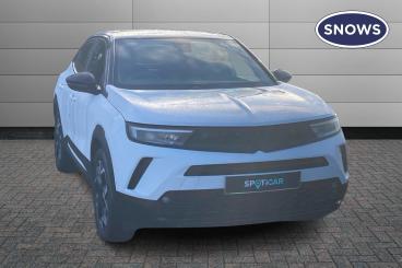 SPOTICAR Vauxhall Mokka Mokka-e 50kwh Ultimate Auto 5dr Used Car - Suv Electric White - Eastleigh - 1200562805_1