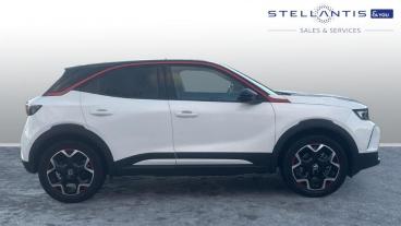 SPOTICAR Vauxhall Mokka Mokka-e 50kwh Sri Premium Auto 5dr Used Car - Suv Electric White - Salford - 1200567452_2