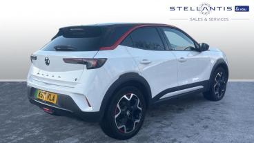 SPOTICAR Vauxhall Mokka Mokka-e 50kwh Sri Premium Auto 5dr Used Car - Suv Electric White - Salford - 1200567452_4