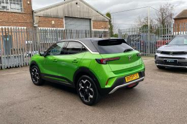 SPOTICAR Vauxhall Mokka Mokka-e 50kwh Ultimate Auto 5dr Used Car - Suv Electric Green - Farningham - 1200577970_2