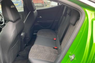 SPOTICAR Vauxhall Mokka Mokka-e 50kwh Ultimate Auto 5dr Used Car - Suv Electric Green - Farningham - 1200577970_5