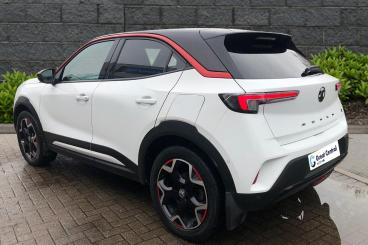 SPOTICAR Vauxhall Mokka Mokka-e 50kwh Sri Nav Premium Auto 5dr Used Car - Suv Electric White - Rugby - 1200578474_4