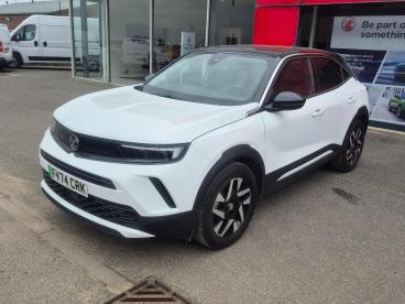 SPOTICAR Vauxhall Mokka Mokka-e 50kwh Griffin Auto 5dr Used Car - Suv Electric White - Boston - 1200584595_3