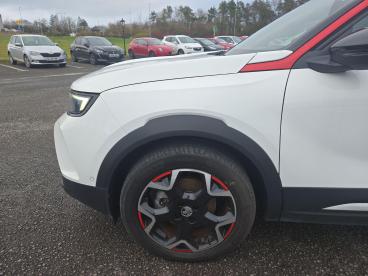 SPOTICAR Vauxhall Mokka Mokka-e 50kwh Sri Premium Auto 5dr Used Car - Suv Electric White - Workington - 1200594351_2