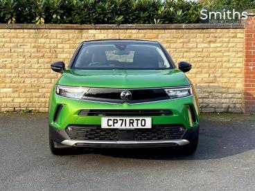 SPOTICAR Vauxhall Mokka Mokka-e 50kwh Elite Premium Auto 5dr Used Car - Suv Electric Green - Ilkeston - 1200602219_3