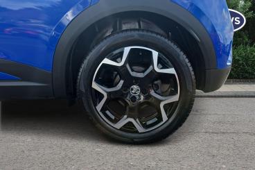 SPOTICAR Vauxhall Mokka Mokka-e 50kwh Ultimate Auto 5dr Used Car - Suv Electric Blue - Eastleigh - 1200623170_5