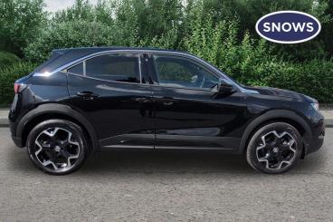 SPOTICAR Vauxhall Mokka Mokka-e 50kwh Ultimate Auto 5dr Used Car - Suv Electric Black - Eastleigh - 1200623172_4