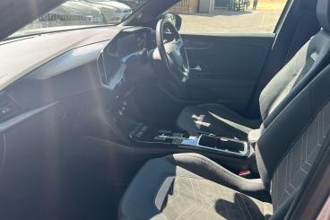 SPOTICAR Vauxhall Mokka Mokka-e 50kwh Ultimate Auto 5dr Used Car - Suv Electric Grey - Woolwich - 1200624136_3