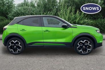 SPOTICAR Vauxhall Mokka Mokka-e 50kwh Ultimate Auto 5dr Used Car - Suv Electric Green - Eastleigh - 1200628689_4